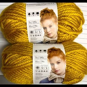Hometown Bulky Yarn 2 skeins NWT
